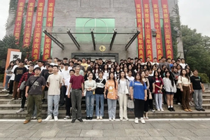 校企合作 | 湖南工业大学师生莅临家博参观学习